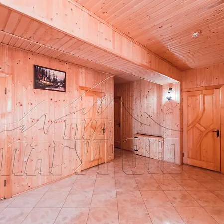 під магурою 酒店 Pilipets